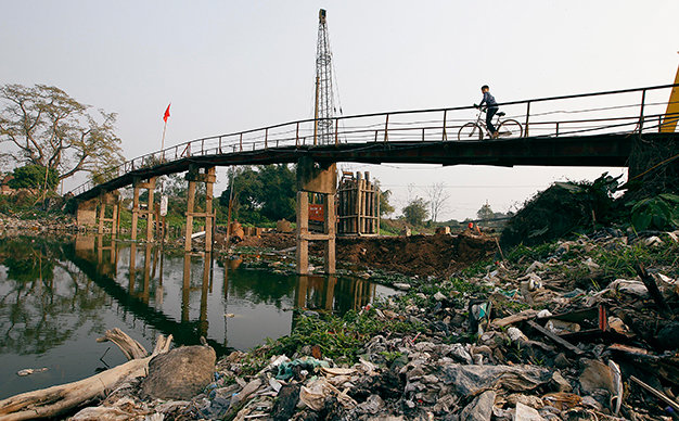 The people of Thong Nhat village (Hanoi) mainly use water from drilled wells.